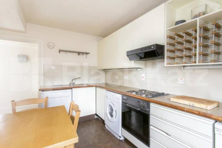 			ONE BED IN THE HEART OF SPITALFIELDS, 1 Bedroom, 1 bath, 1 reception Flat			 Widegate Street, LIVERPOOL STREET-SPITALFIELDS-SHOREDITCH
